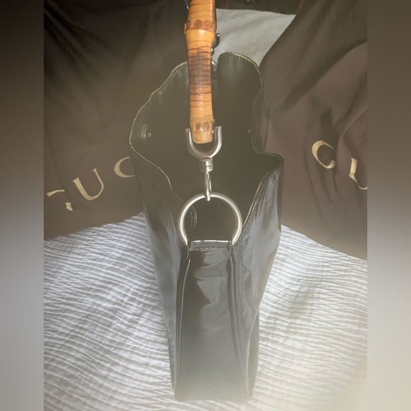 Gucci AUTHENTIC Vintage Black Patent Leather Bamboo Handle Shoulder Bag - Picture 5 of 13